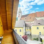 Weingut Fj Gritsch Mauritiushof *