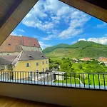 아파트 Weingut Fj Gritsch Mauritiushof 스핏즈