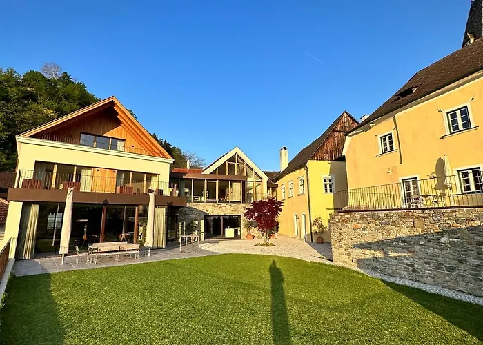 Weingut Fj Gritsch Mauritiushof